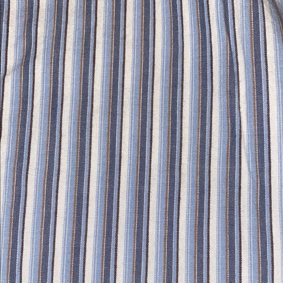 💚 Blue and White Striped Casual Button Down Shirt - Picture 3 of 3